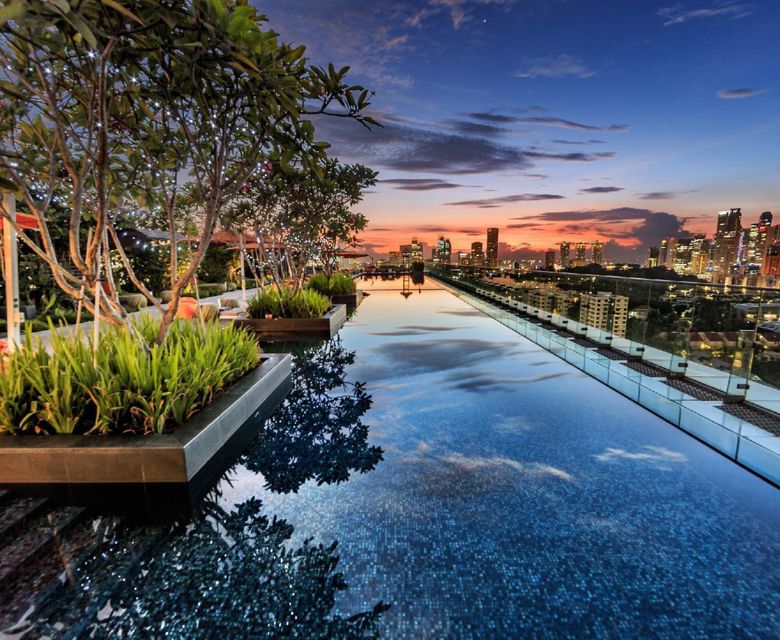 JEN Singapore Pool at Night