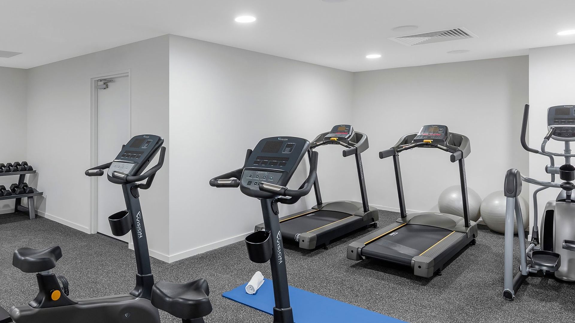  Avani Broadbeach Residences Indoor Gym 