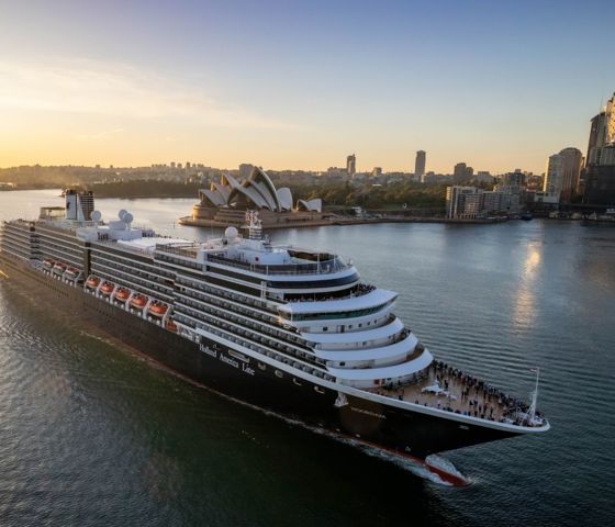 Noordam in Sydney Harbor