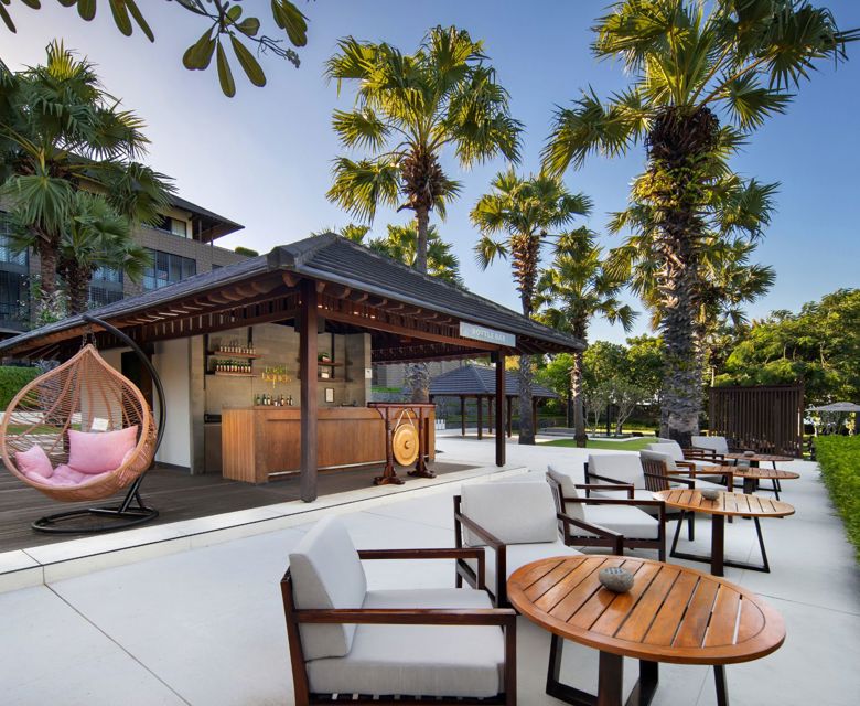Radisson Blu Uluwatu - Bottle Bar