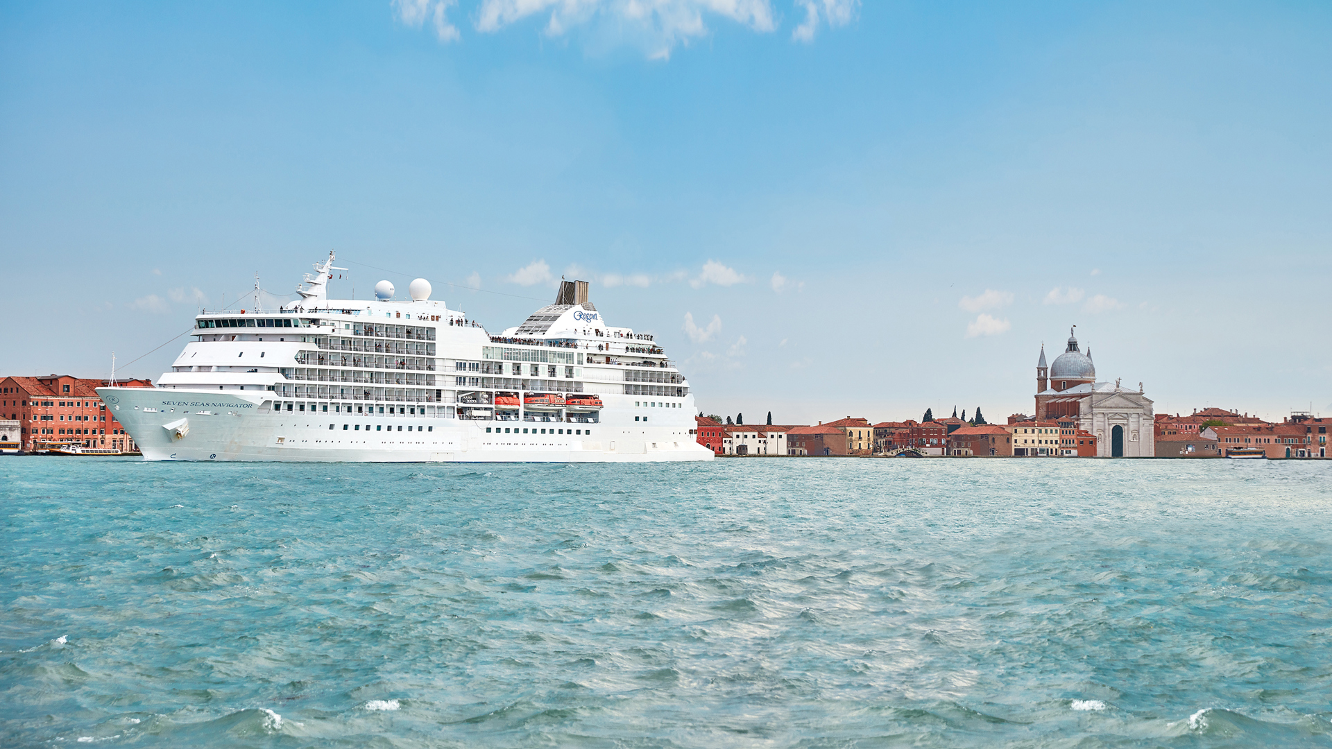 Seven Seas Navigator in Venice