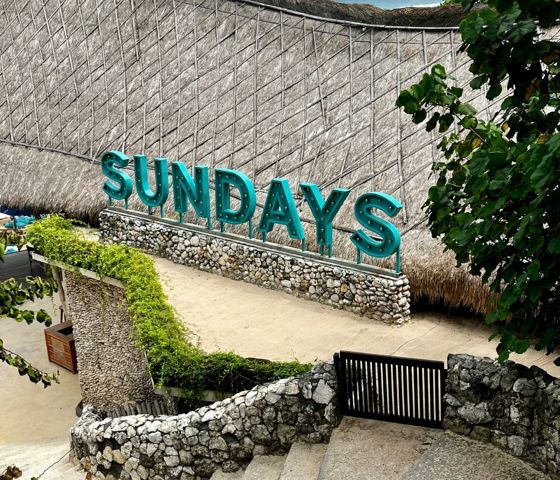 Sundays beach club Bali