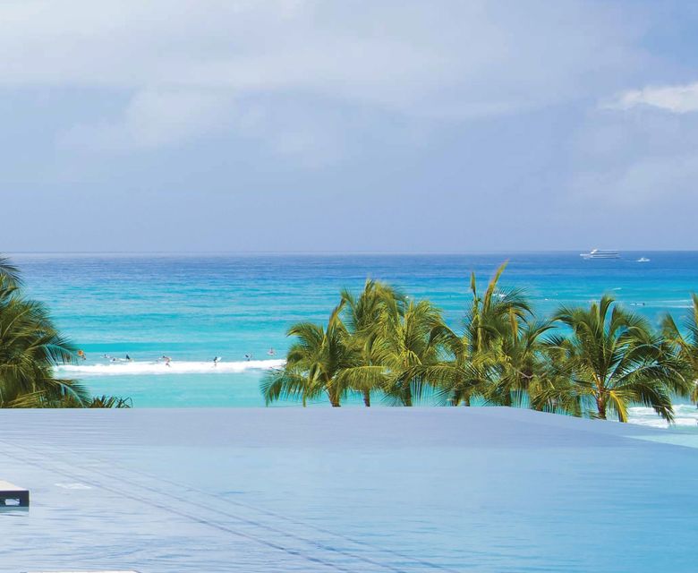 Alohilani Resort Waikiki Beach - Infinity Pool
