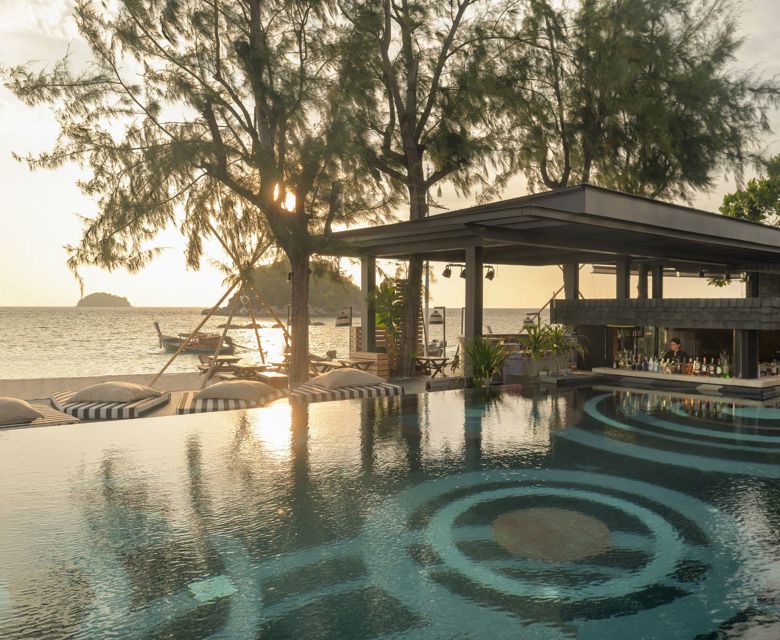 Idyllic Concept Resort Koh Lipe - Pool Bar