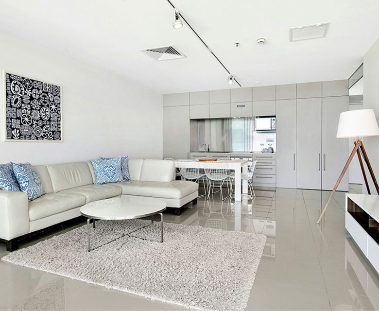 ULTIQA AIr on Broadbeach - 1 bedroom lounge