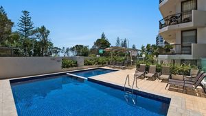 Seaview Resort Mooloolaba - Pool
