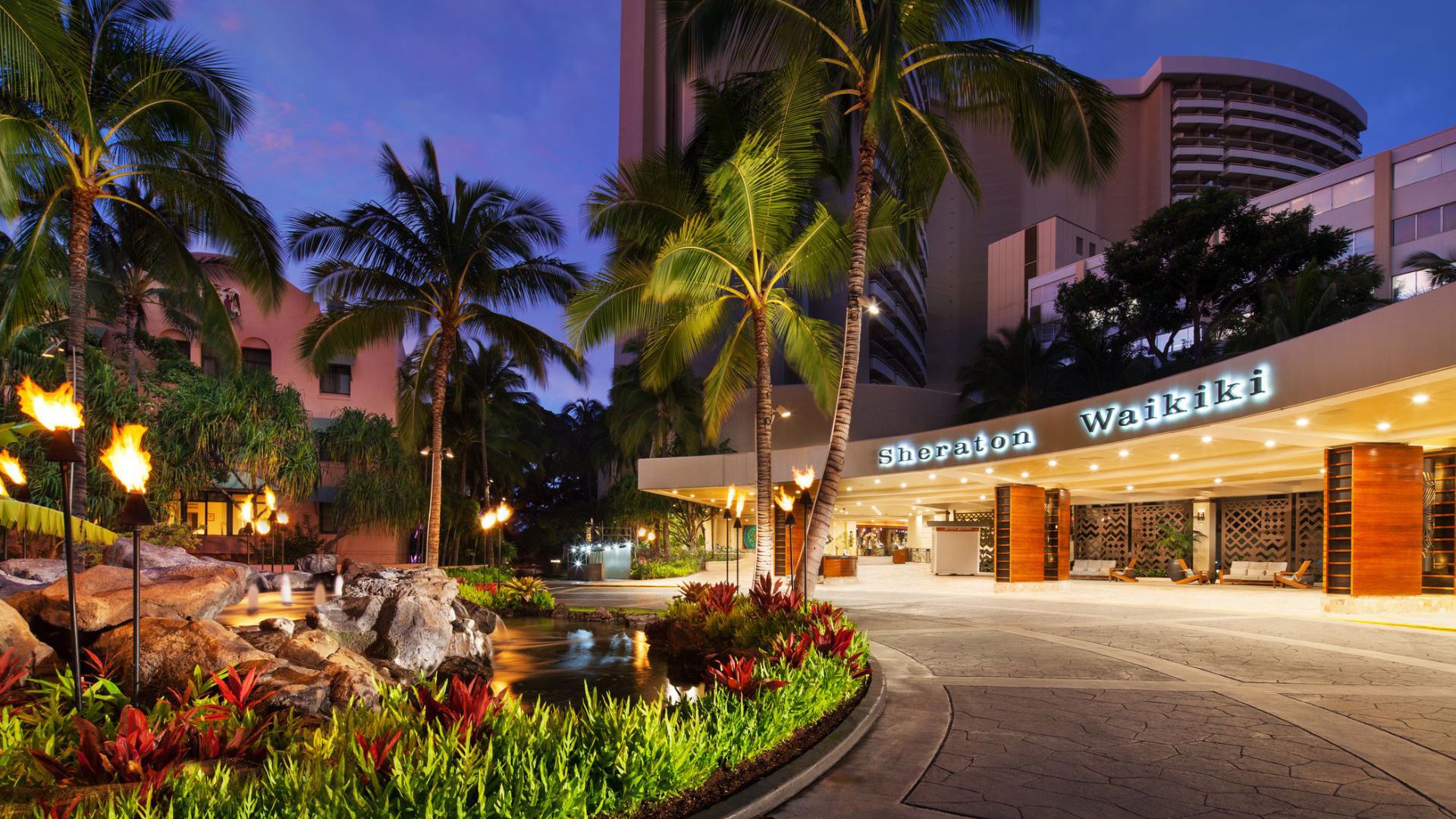 Sheraton Waikiki Beach Resort - Exterior