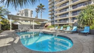 Catalina Resort - pool 2