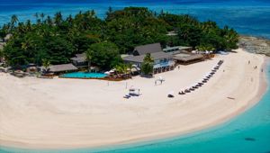 Beachcomber Island Resort - aerial view