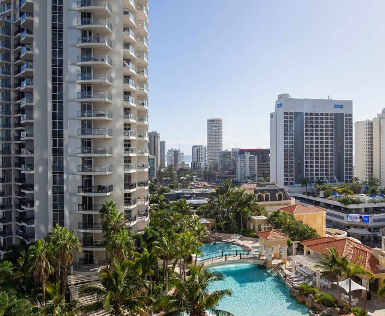 Mantra Towers of Chevron - exterior