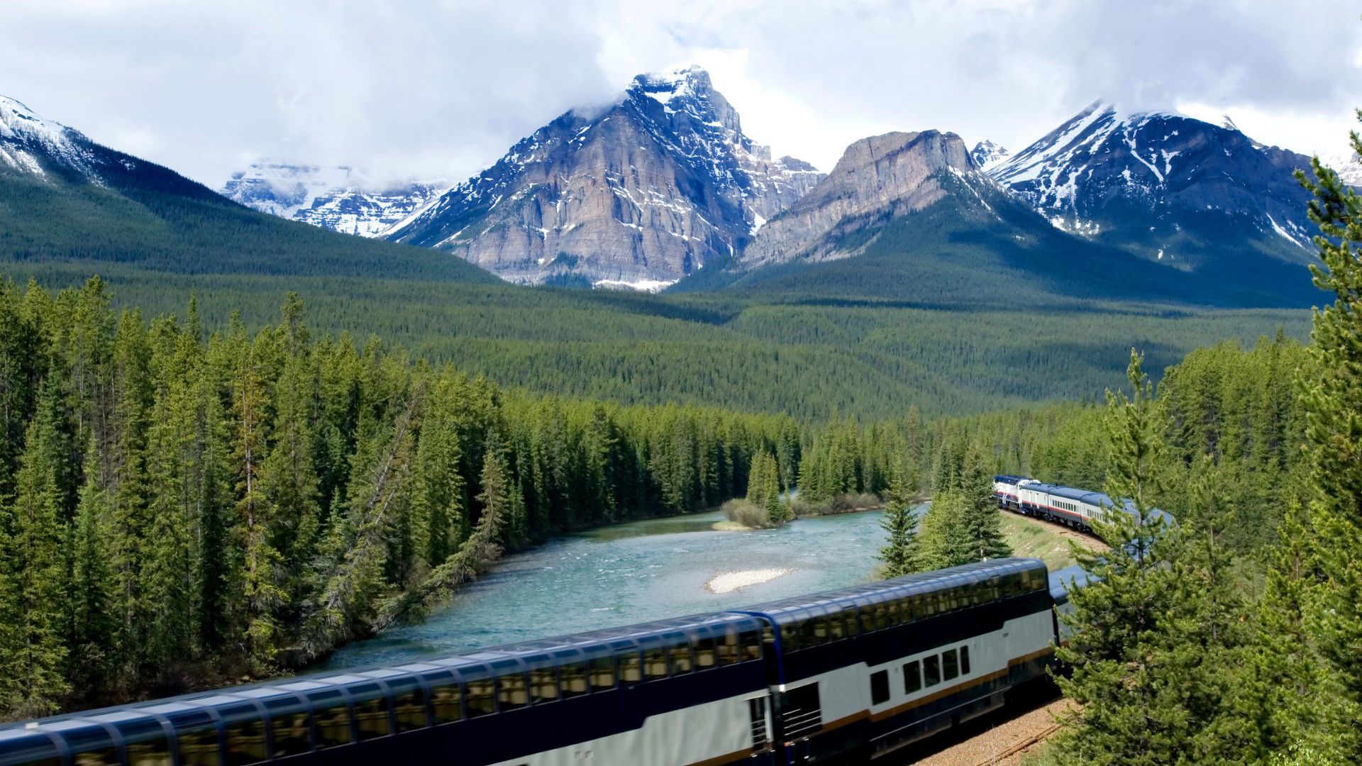 Globus Canada And Alaska Campaign Rocky Mountaineer 
