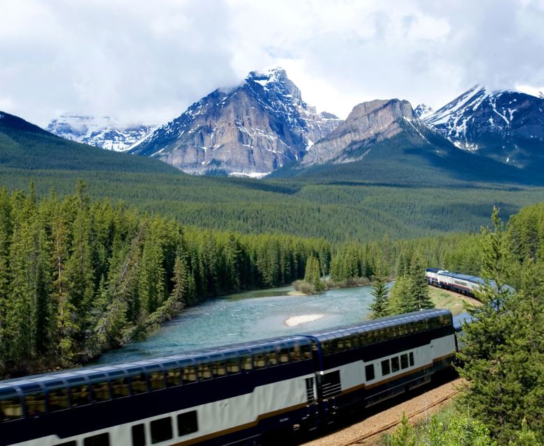 Globus Canada And Alaska Campaign Rocky Mountaineer 