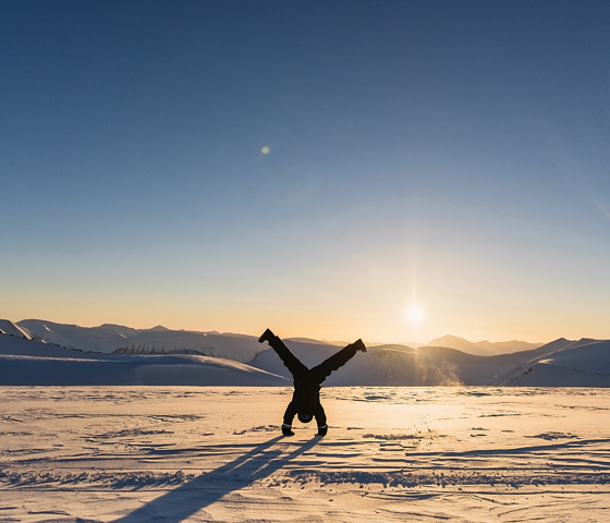 Handstand_Svalbard