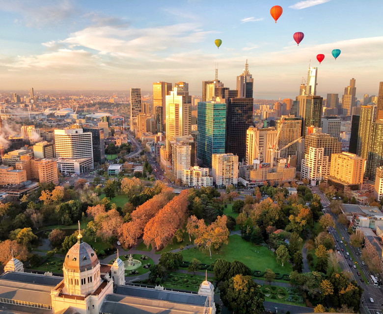 Hot Air Balloon over Melbourne 