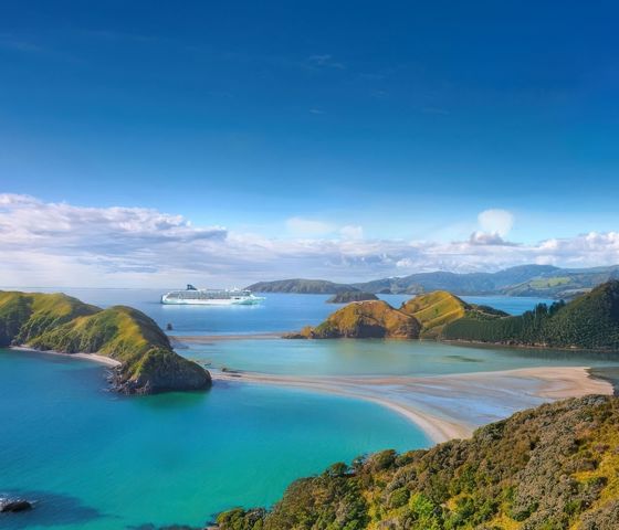 NCL Spirit in Bay of Islands