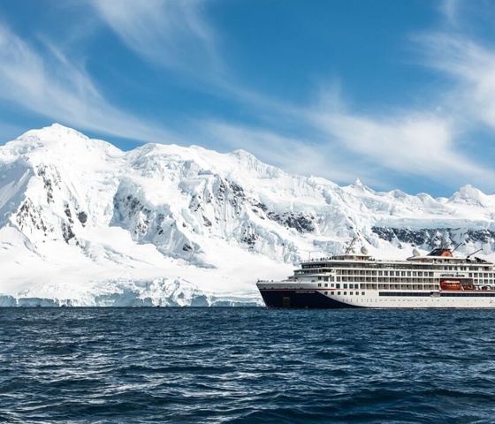 Antarctica ship