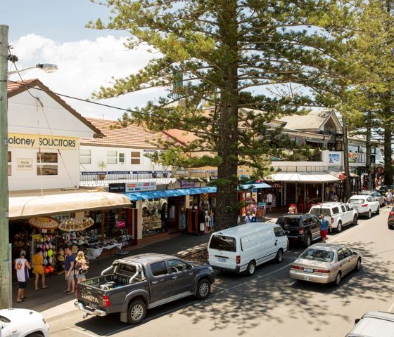 Byron Bay Town 148946 © Destination NSW
