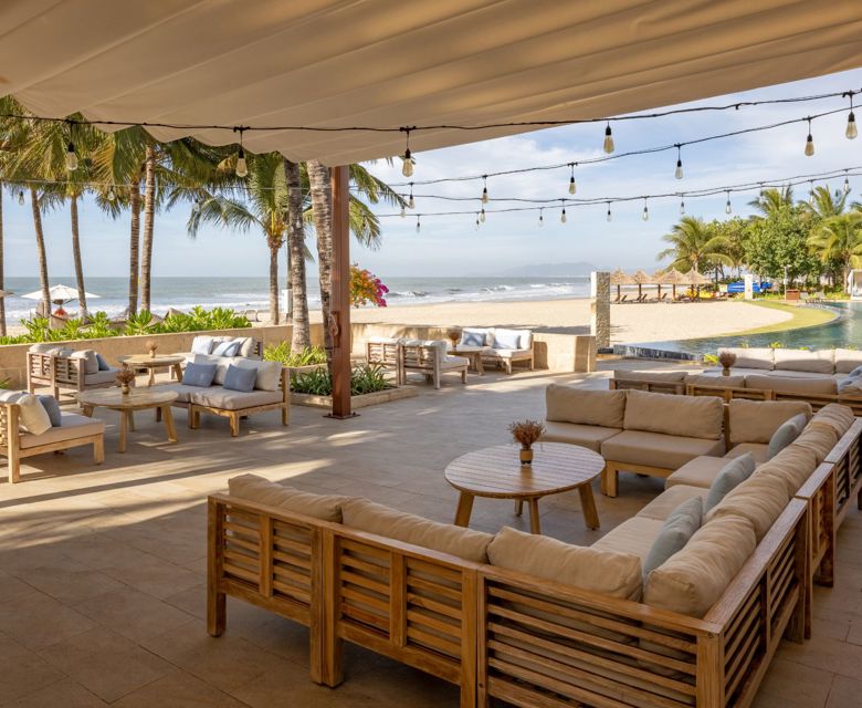 Meliá Ho Tram Beach Resort dining