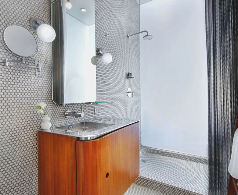 Dream Downtown, by Hyatt - One King Bed Bronze Room - Bathroom