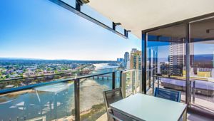 Mantra Circle On Cavill Balcony