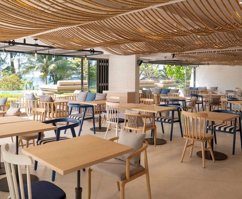 Radisson Blu Resort, Phuket Mai Khao Beach - Boardwalk Restaurant