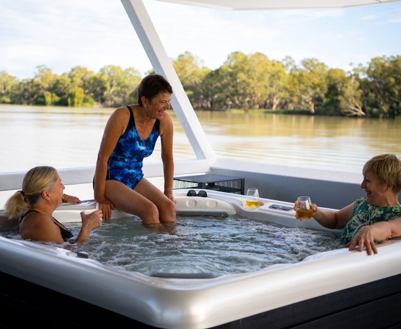 Spa On High River Top Deck CR Murray River Trails