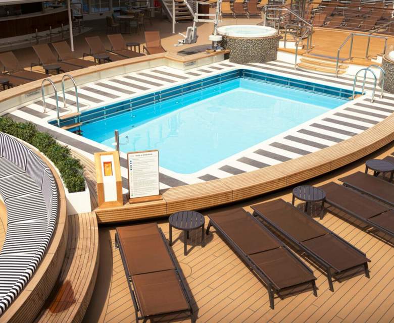 Queen Anne Panorama Pool Club 