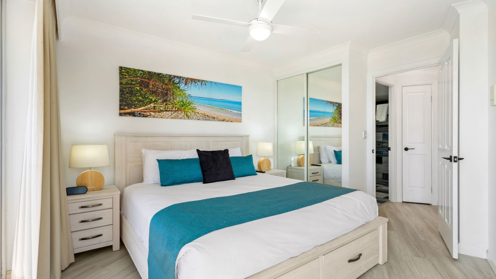 ULTIQA Burleigh Mediterranean - bedroom