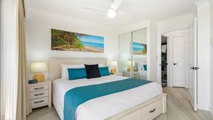 ULTIQA Burleigh Mediterranean - bedroom