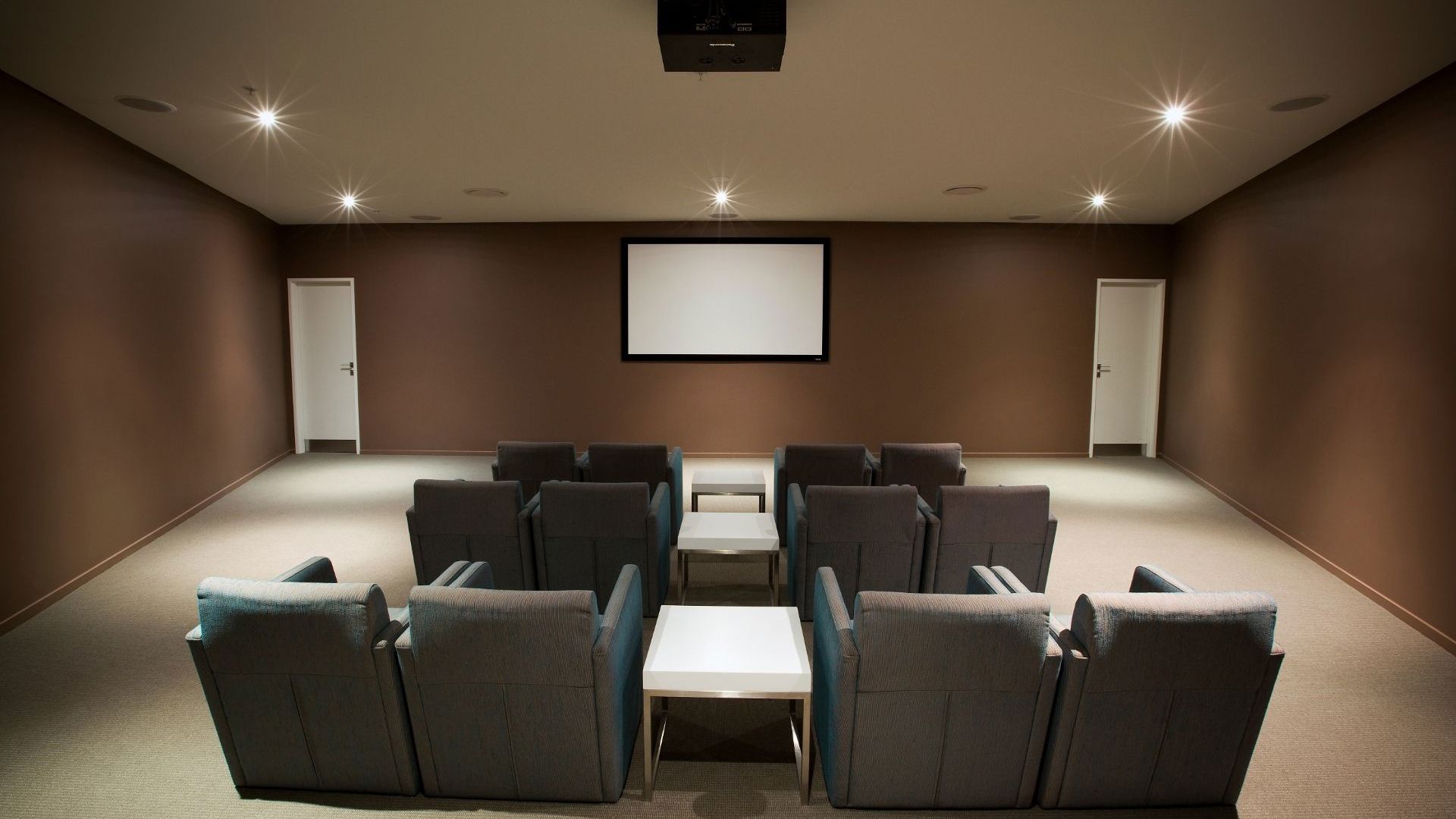 Mantra Sierra Grand Cinema