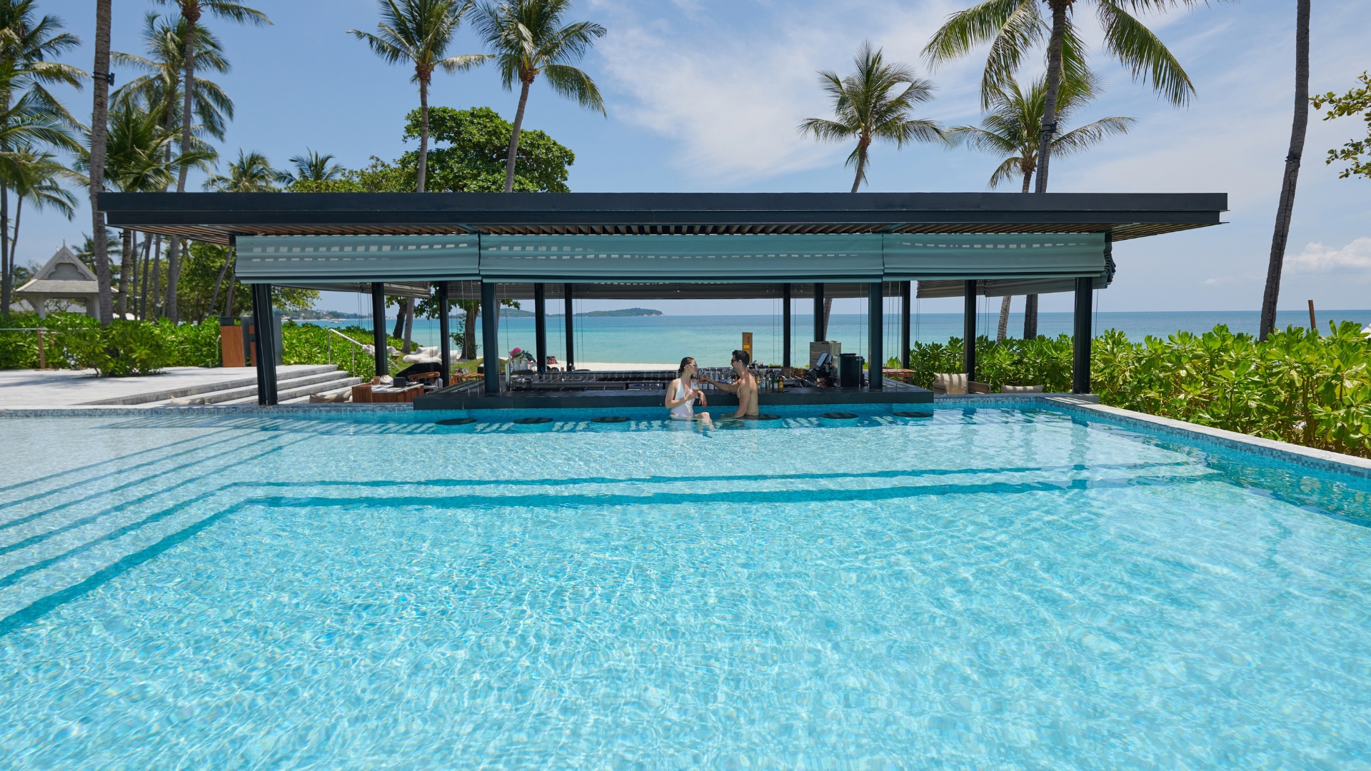 Centara Reserve Samui - Swim-Up Pool Bar