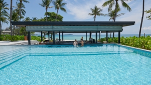 Centara Reserve Samui - Swim-Up Pool Bar