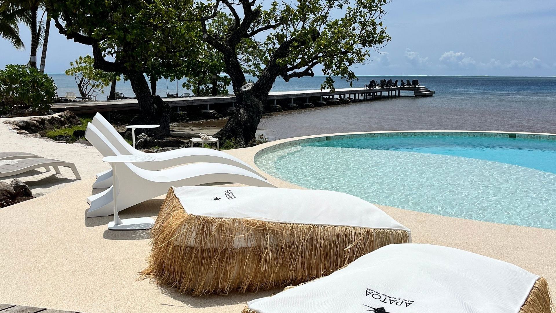 Apatoa Beach & Garden Villa - pool