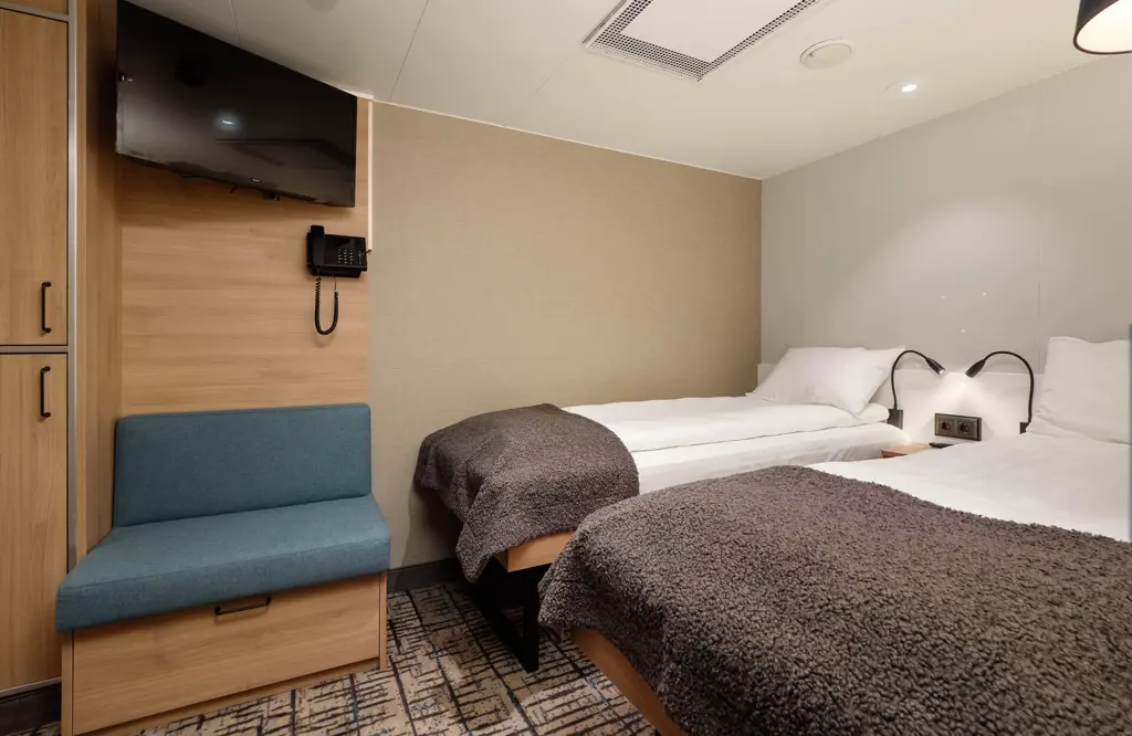 Polarlys_Polar_Inside_I2_side