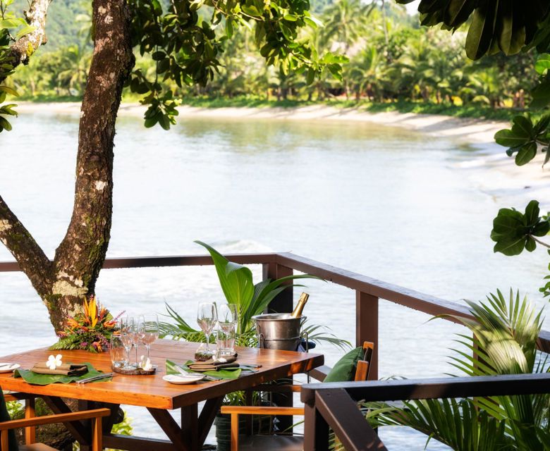 Nanuku Resort - Treetop dining experience