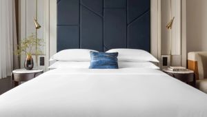 Kimpton Naluria Kuala Lumpur - One King Premium Room