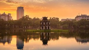 Hanoi Lake - Wide Eyed Tours