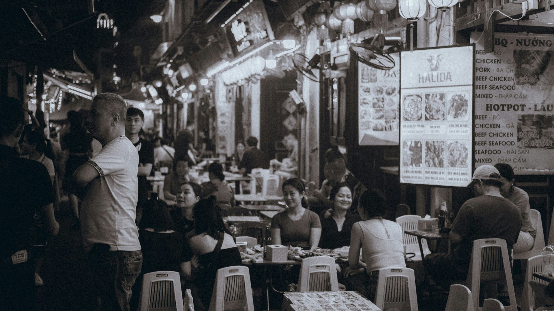 Local Vientam food markets - Image credit: Unsplash/Michael Lock