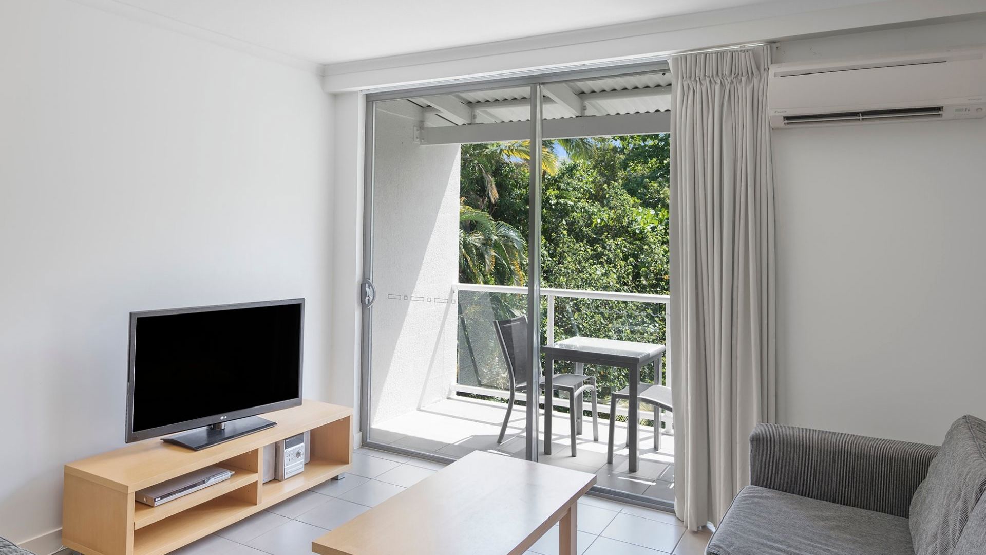  Oaks Resort Port Douglas Garden View Living Area 