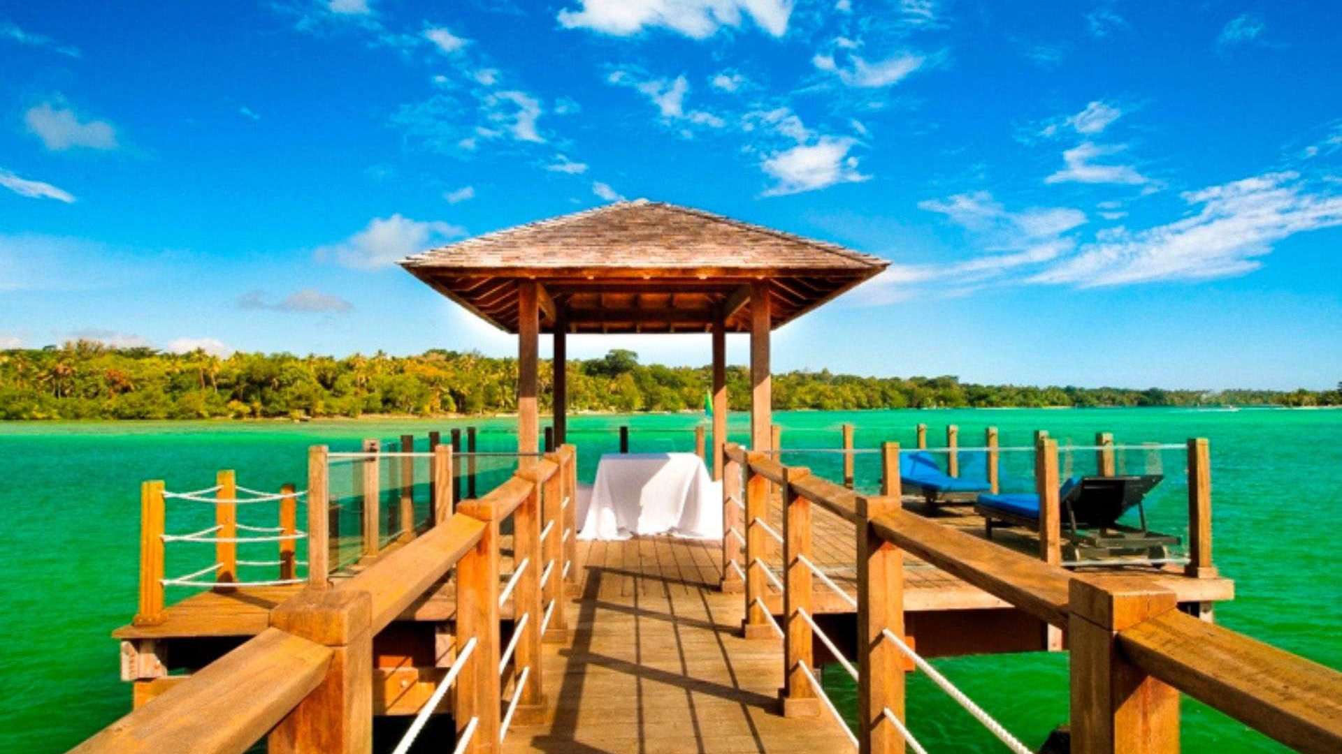 Warwick Le Lagon Island Suite Jetty 