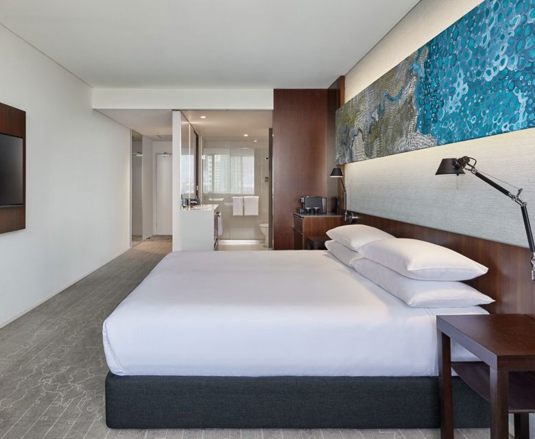 Hyatt Regency Brisbane King Bedroom