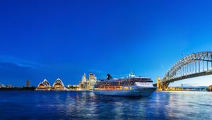 Norwegian Spirit in Sydney at night