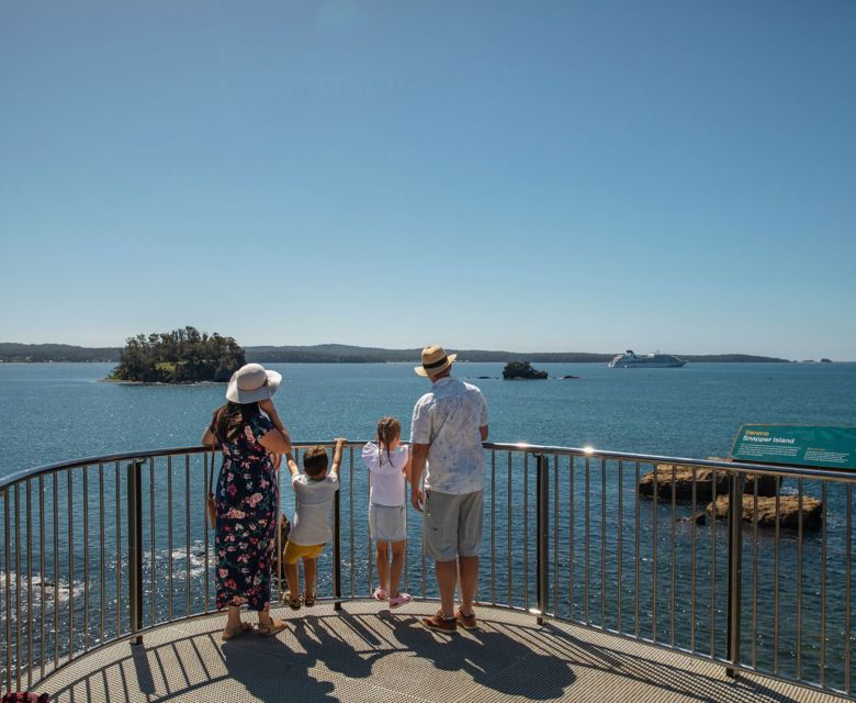 Sculpture Walk, Batemans Bay 198079 © Destination NSW