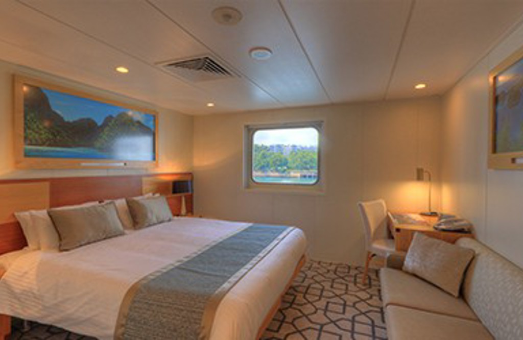 Coral Discoverer Promenade Deck Stateroom