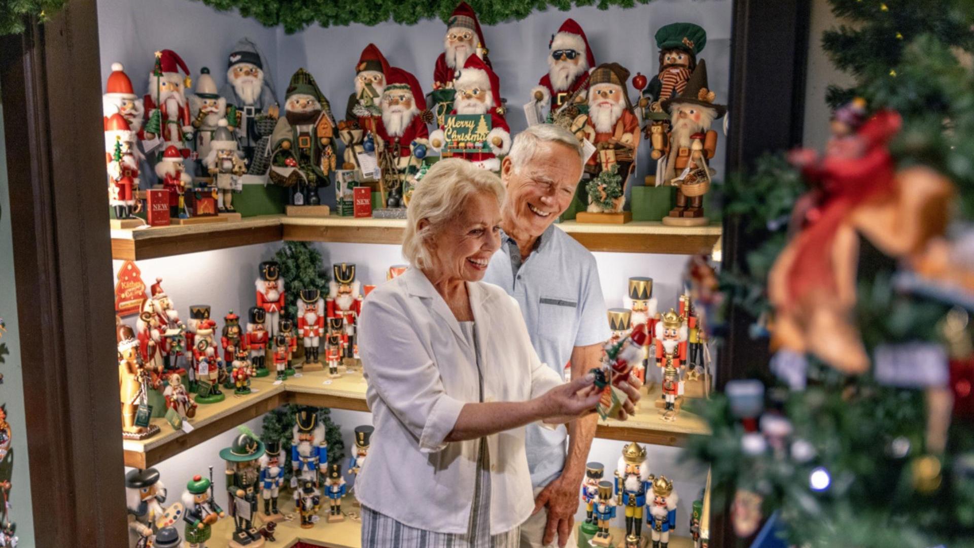 Uniworld - Rothenburg Christmas Store