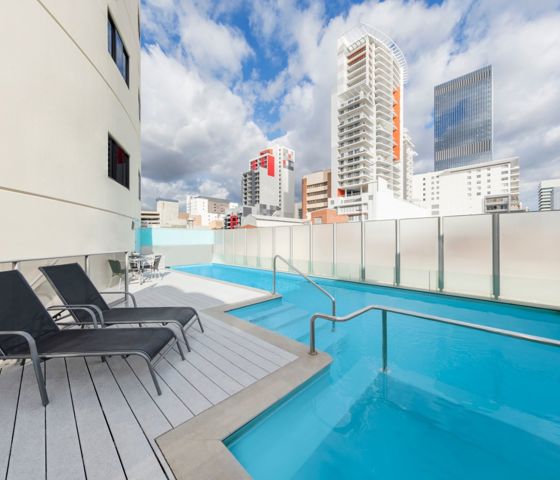 Adina Barrack Plaza Pool