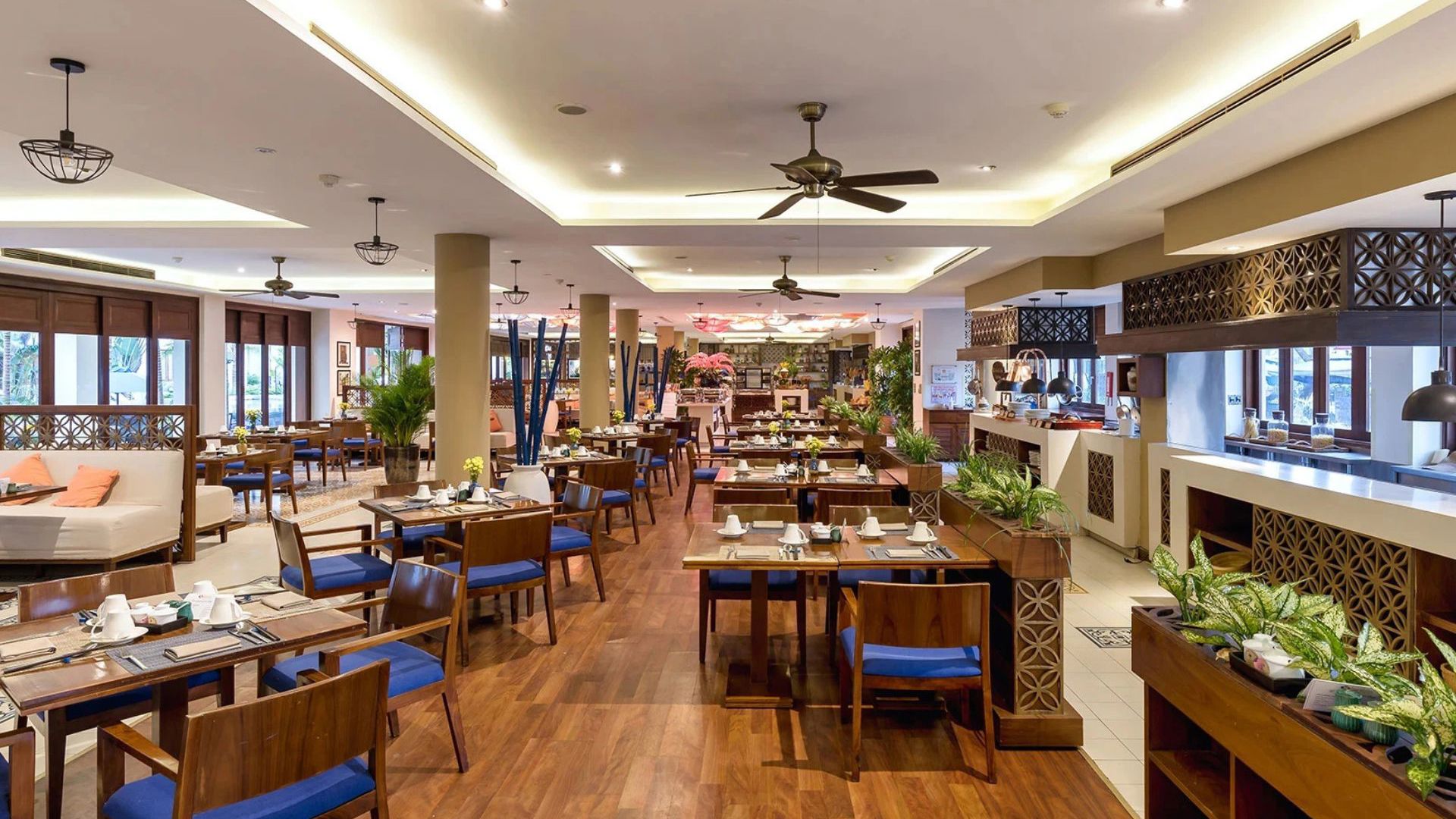 Almanity Hoi An Resort & Spa - Four Plates Restaurant
