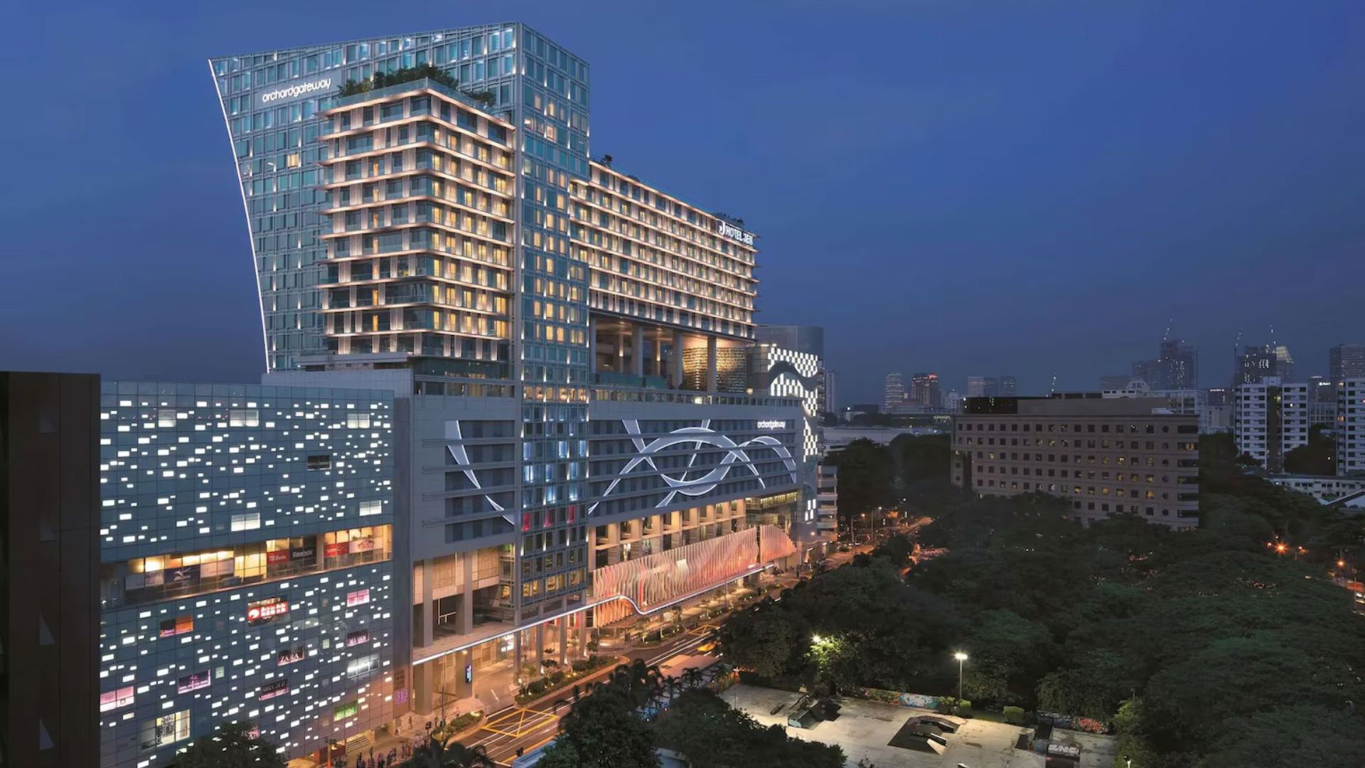 JEN Singapore Exterior