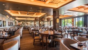 Alohilani Resort Waikiki Beach - Morimoto Asia