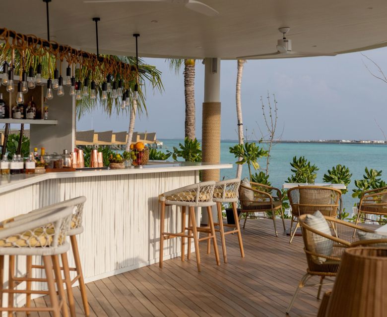 Centara Mirage Lagoon Maldives - Beach Bar